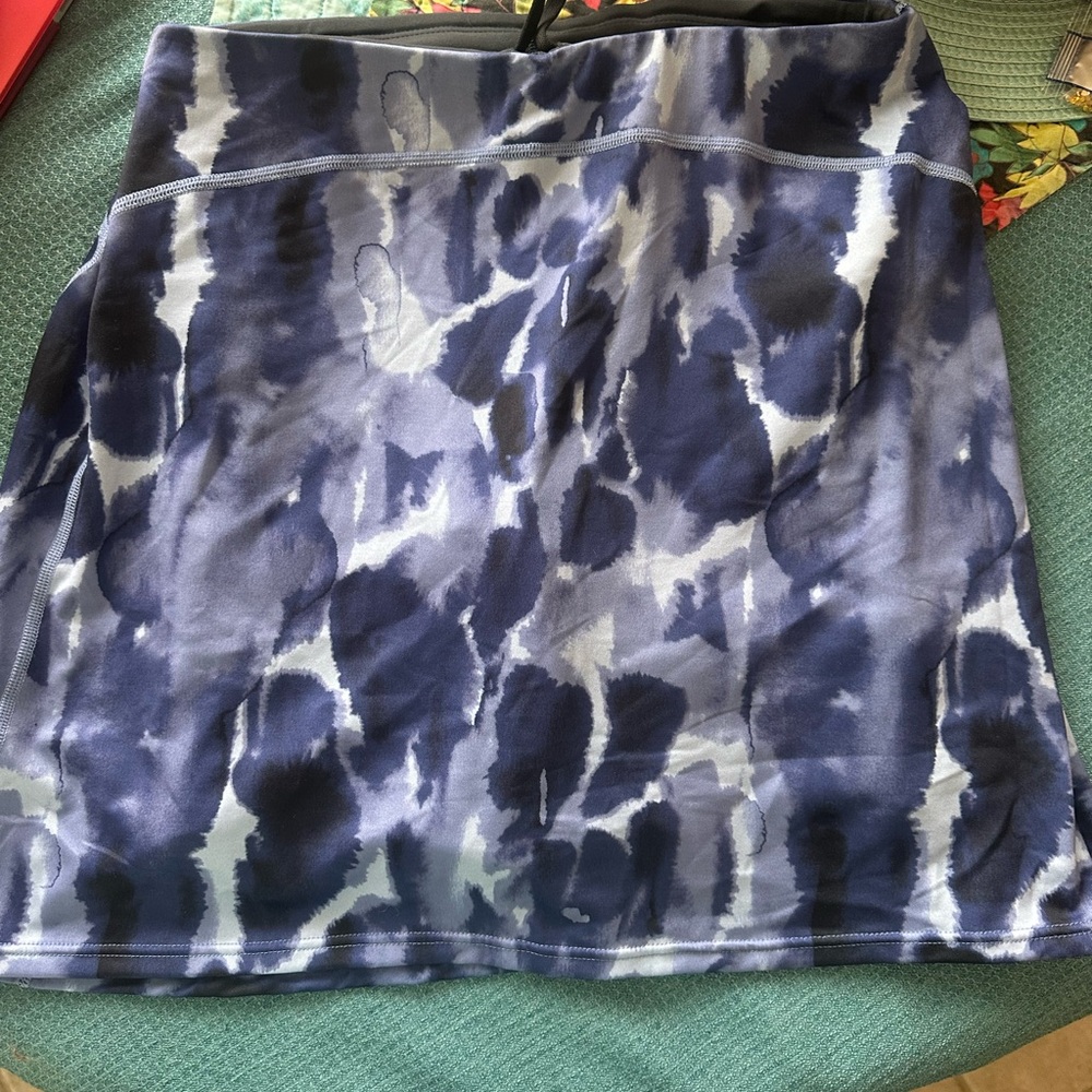 SkirtSports Happy Girl blue and white abstract pattern with drawstring